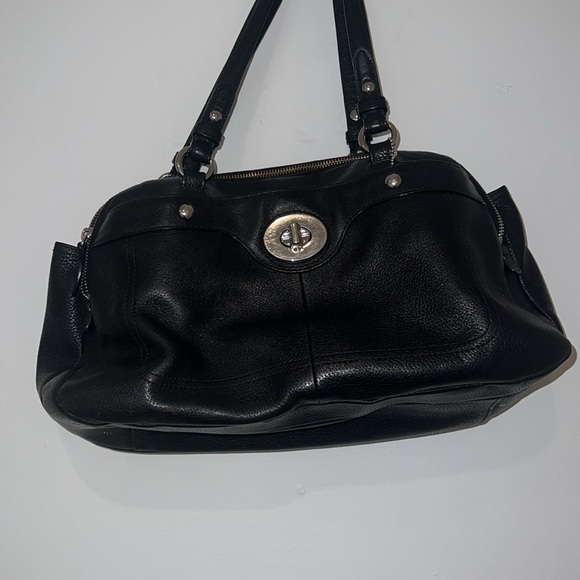 Coach bags (sold separately) - Picture 6 of 10